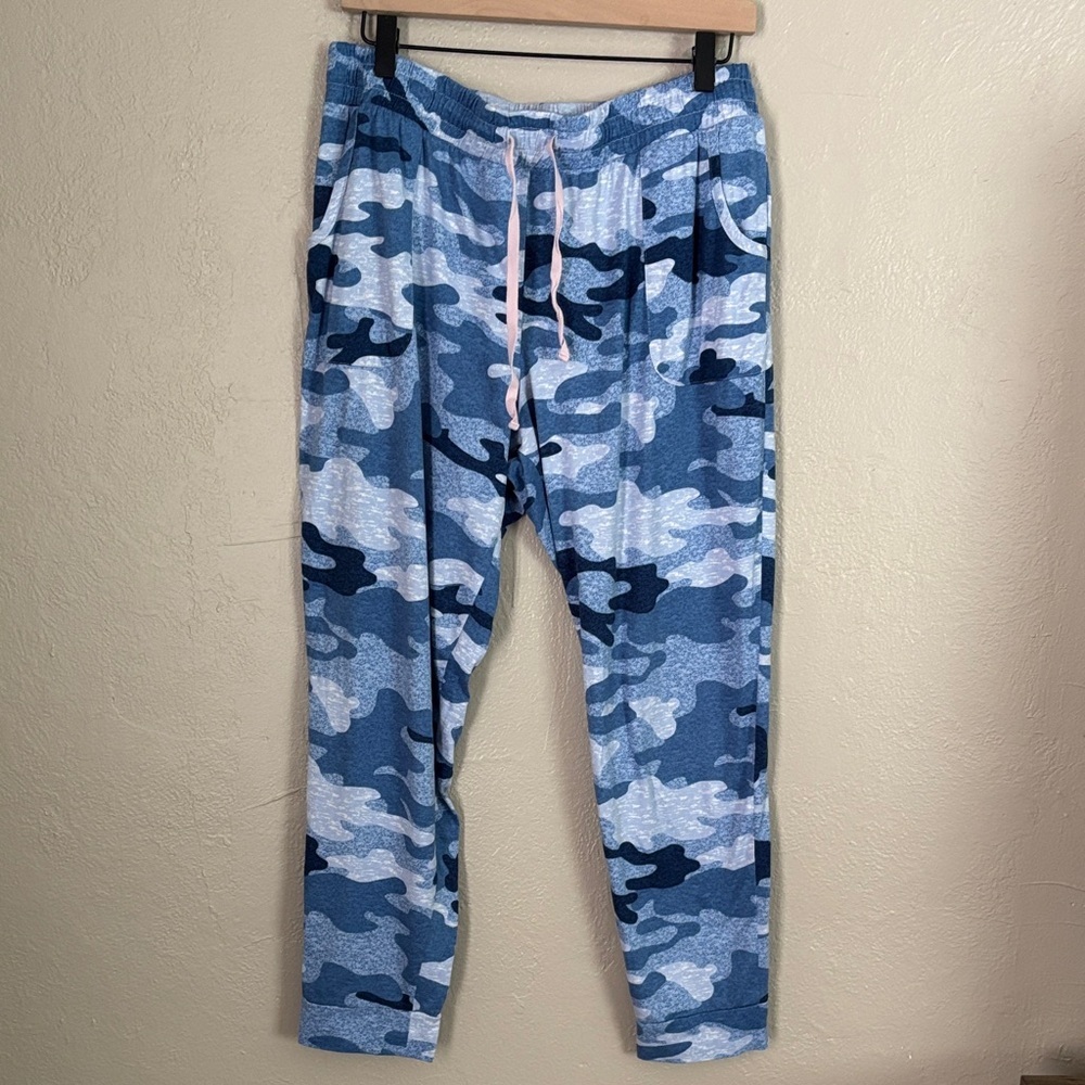 Jane and Bleecker Pajama Lounge Capri Pants With Pockets Blue Camo Medium